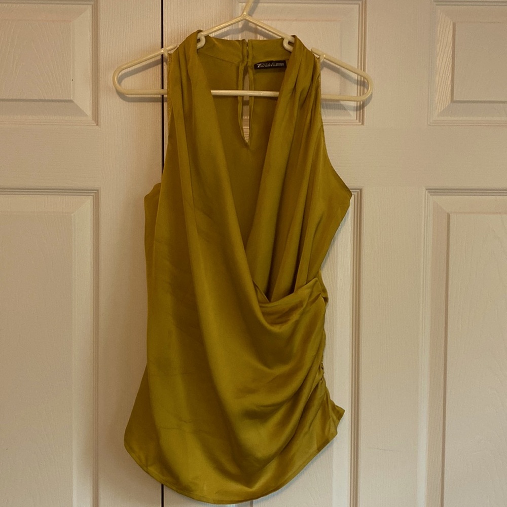 New York & Co drapey yellow-green shiny top NWT